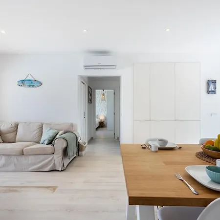 Front Loop Villa *