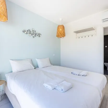 Front Loop Villa